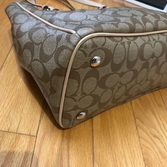 Coach Leather Logo Brown/ Tan Bag/ Tote - Picture 2 of 9